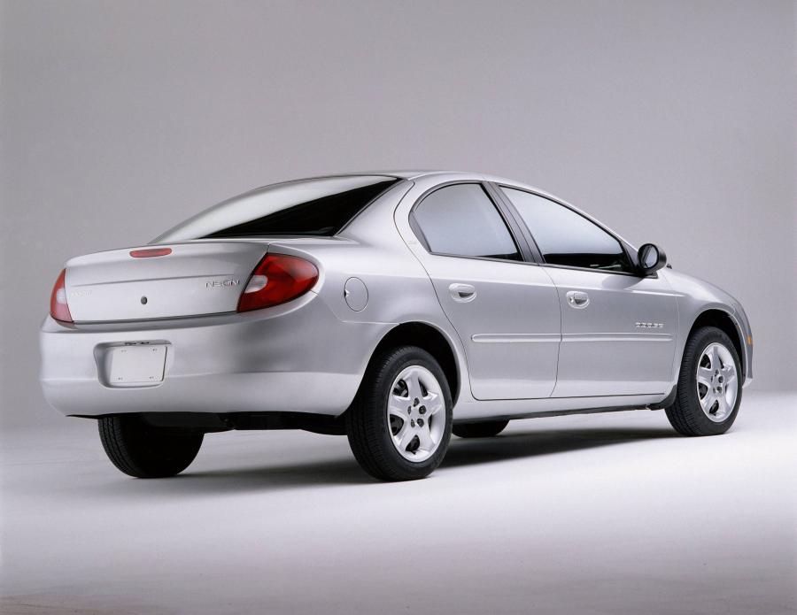  Dodge Neon 2000 года  (фото 15 из 29)